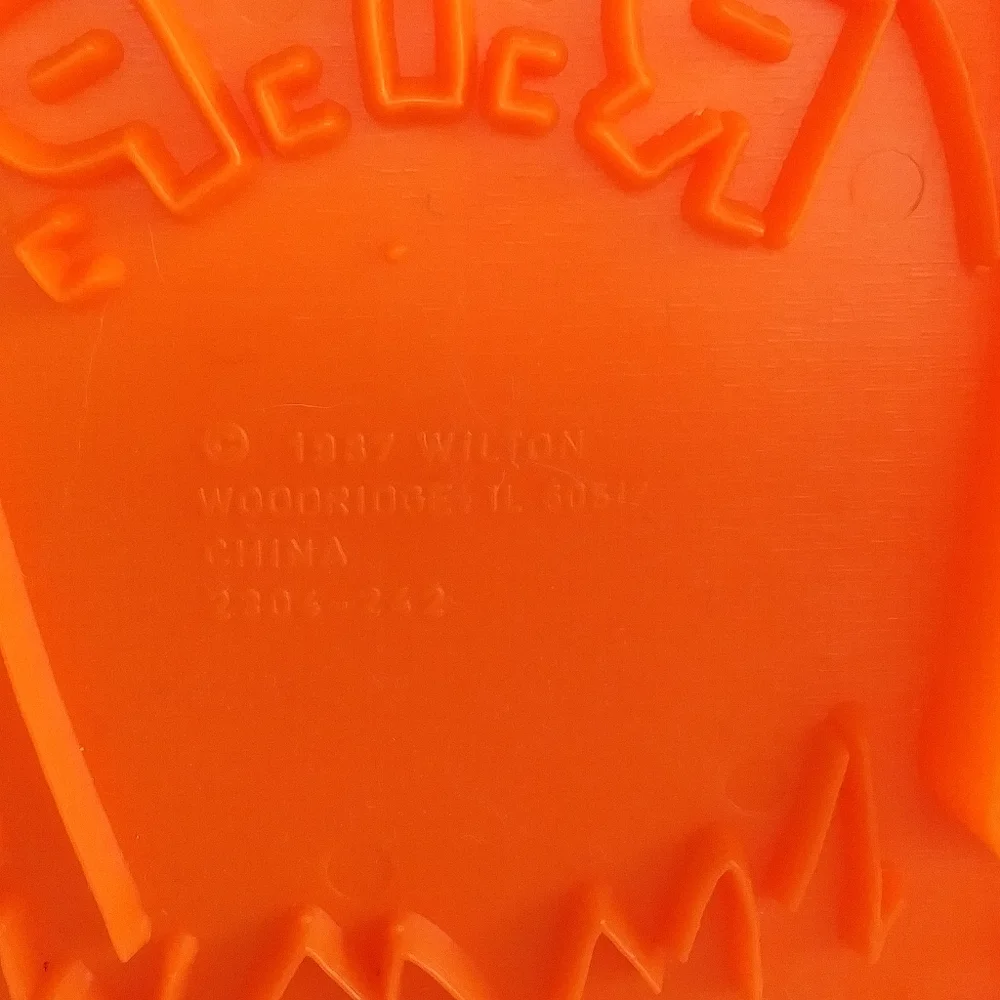 Vintage 1987 Wilton Halloween Cookie Cutters